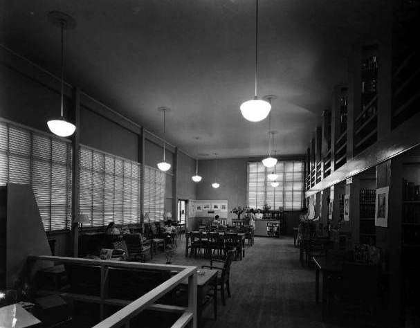 Black and White Photo of Early Oak Ridge Public Library